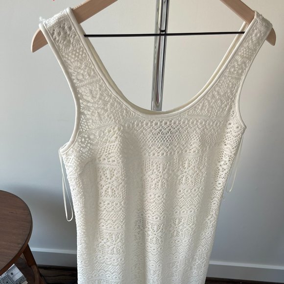 White Dress - Picture 1 of 2